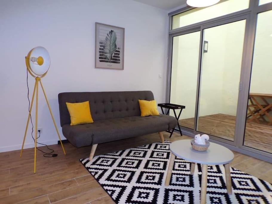 Maison De Ville En Plein Coeur De جونزاك المظهر الخارجي الصورة